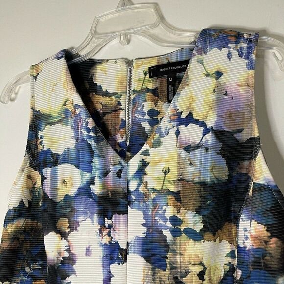 Robert rodriguez floral sleeveless blouse top - Picture 2 of 5
